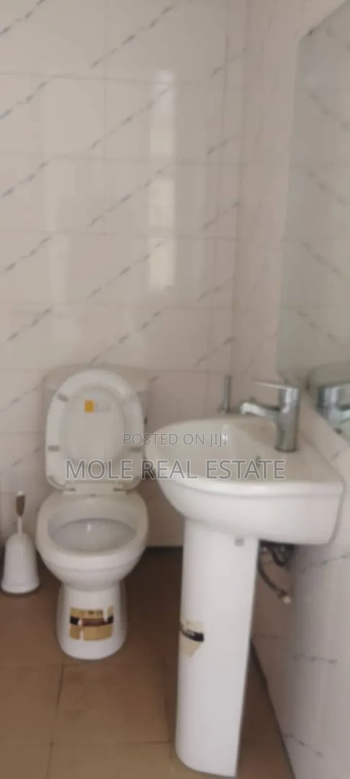 3 Bedroom Apartment Goodluck Jonathan Estate Idimu Alimosho in Idimu