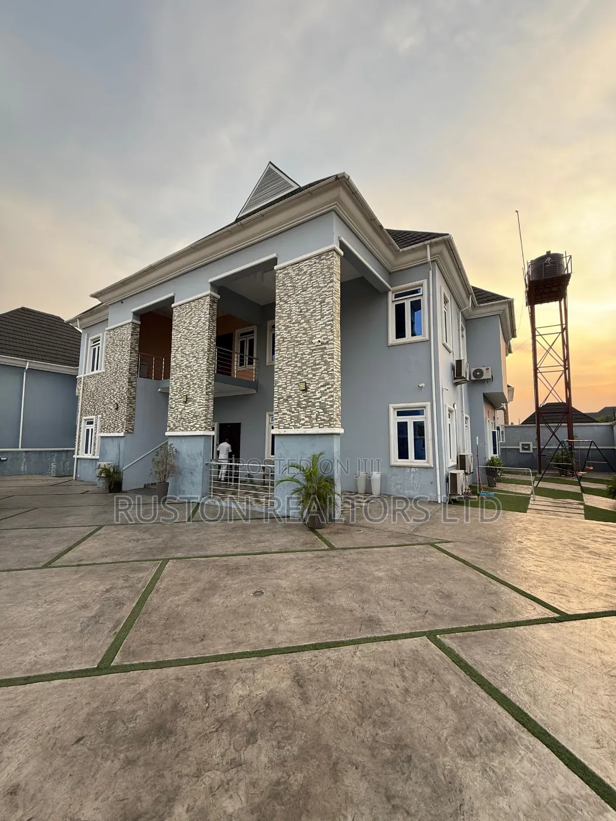 5bdrm Mansion in Samonda for sale in Samonda