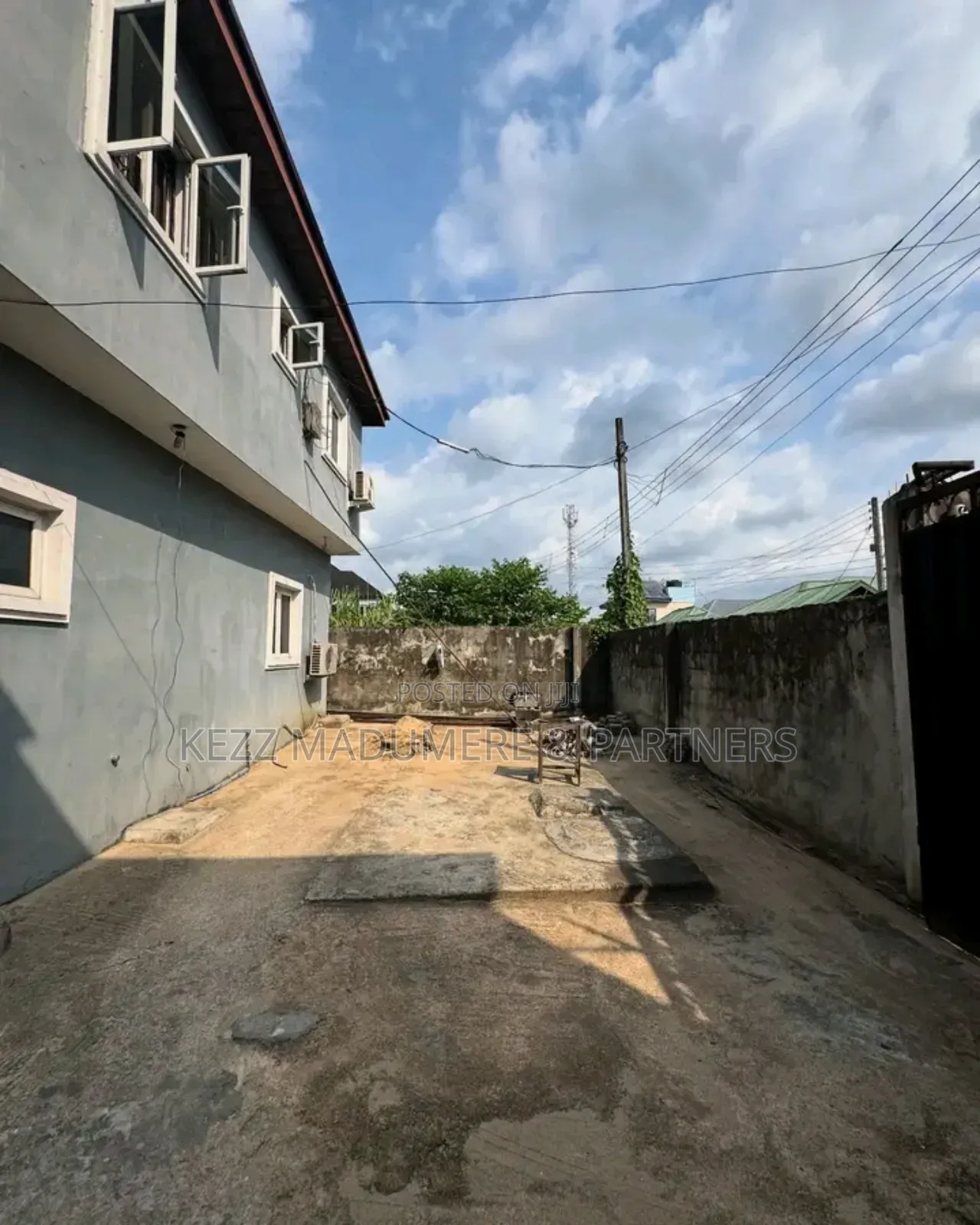 4bdrm Block of Flats in Apara Link Road Port-Harcourt for sale in Port-Harcourt