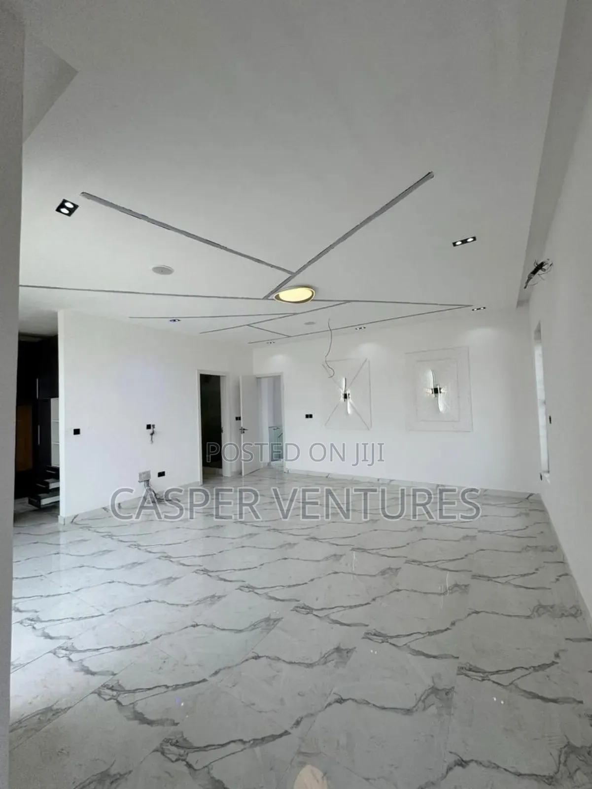 5bdrm Duplex in Villa, Ikota for sale in Ikota
