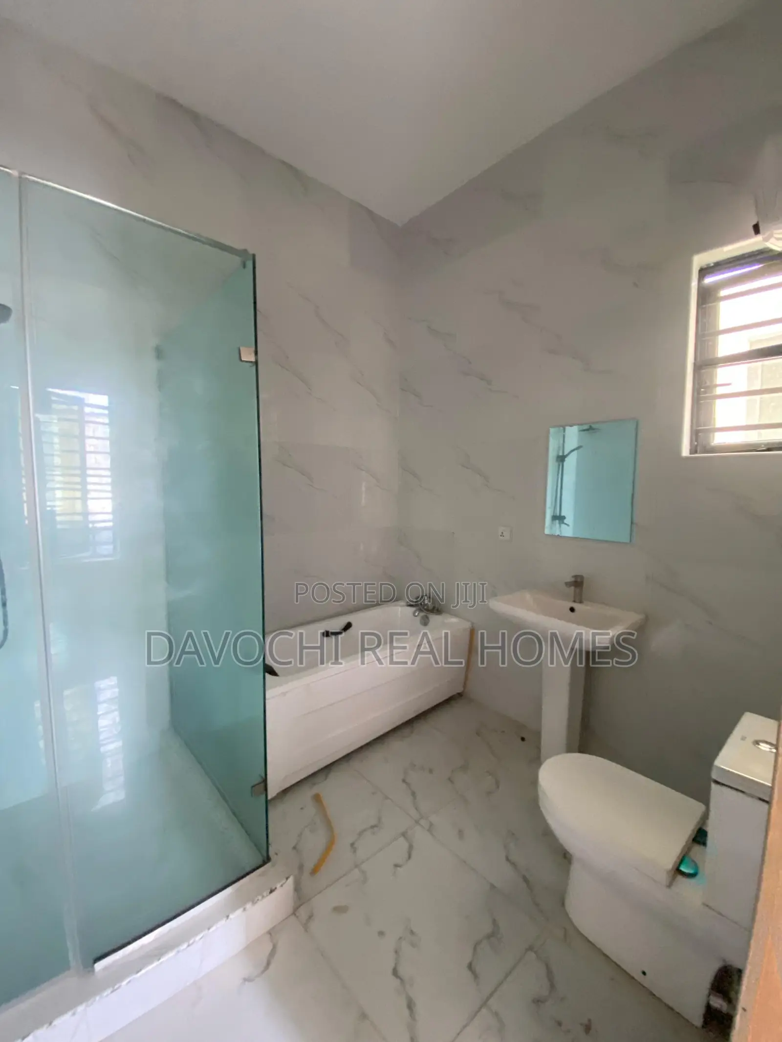 4bdrm Duplex in Orchid Road, Lekki Phase 2 for rent in Lekki Phase 2
