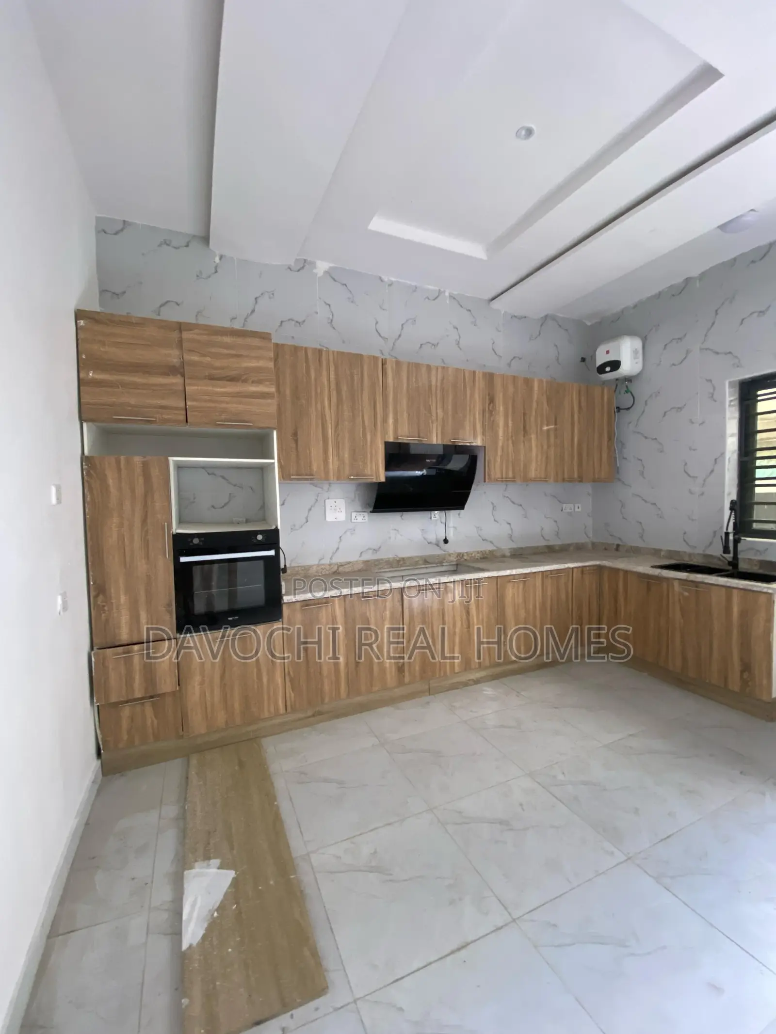 4bdrm Duplex in Orchid Road, Lekki Phase 2 for rent in Lekki Phase 2