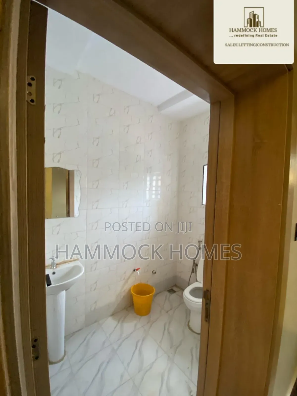 2bdrm Block of Flats in Okebadan Estate, Akobo for rent in Akobo