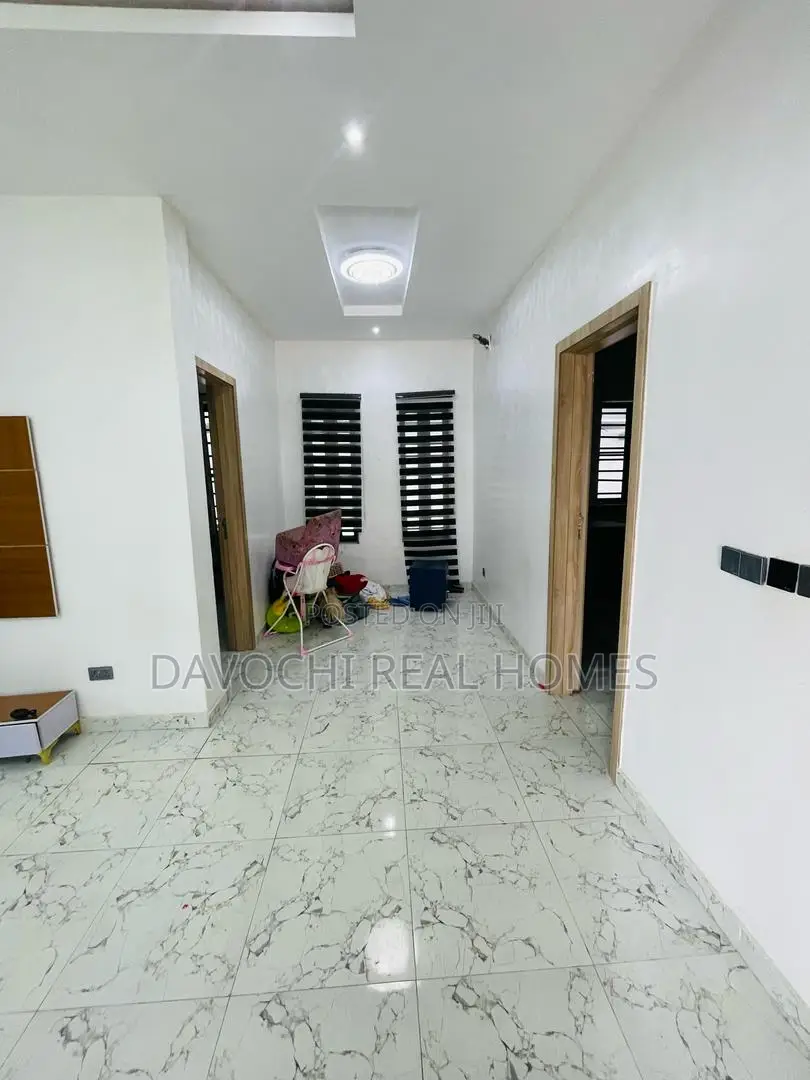 4bdrm Duplex in Orchid Road, Lekki Phase 2 for rent in Lekki Phase 2