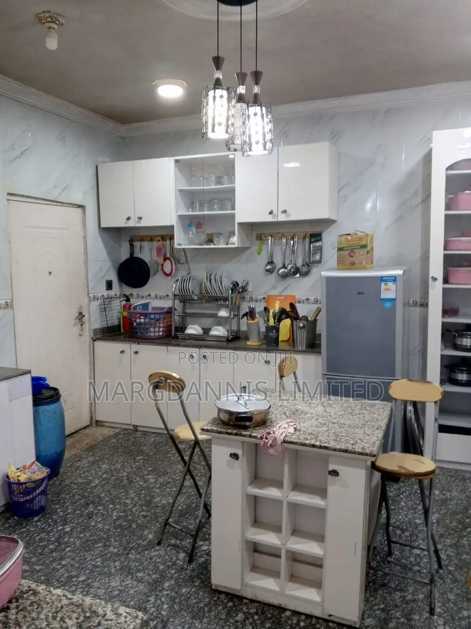 Furnished 8bdrm Duplex in Ireakari Estate,, Agric for sale in Agric