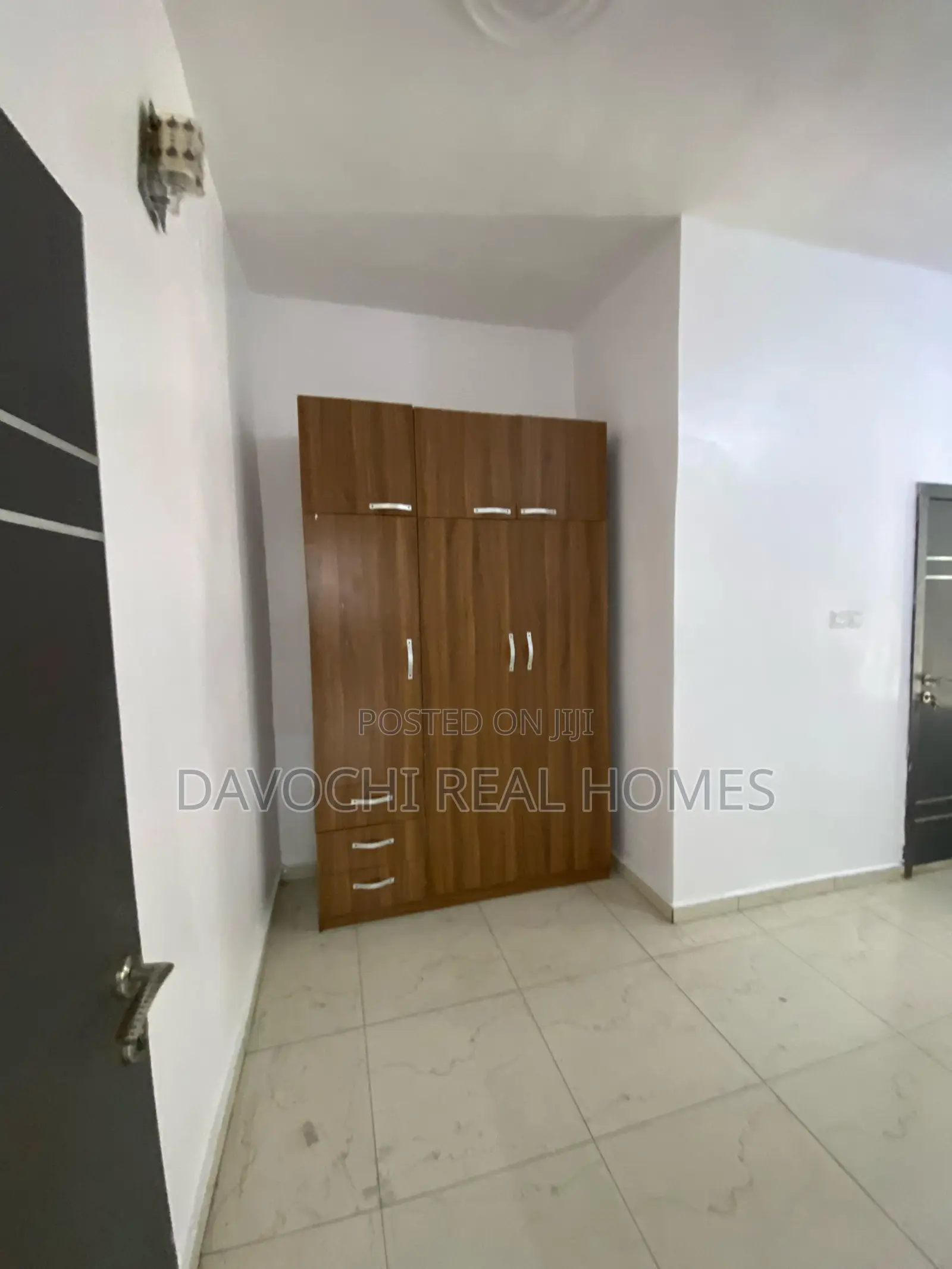 4bdrm Duplex in Conservative, for rent in Chevron