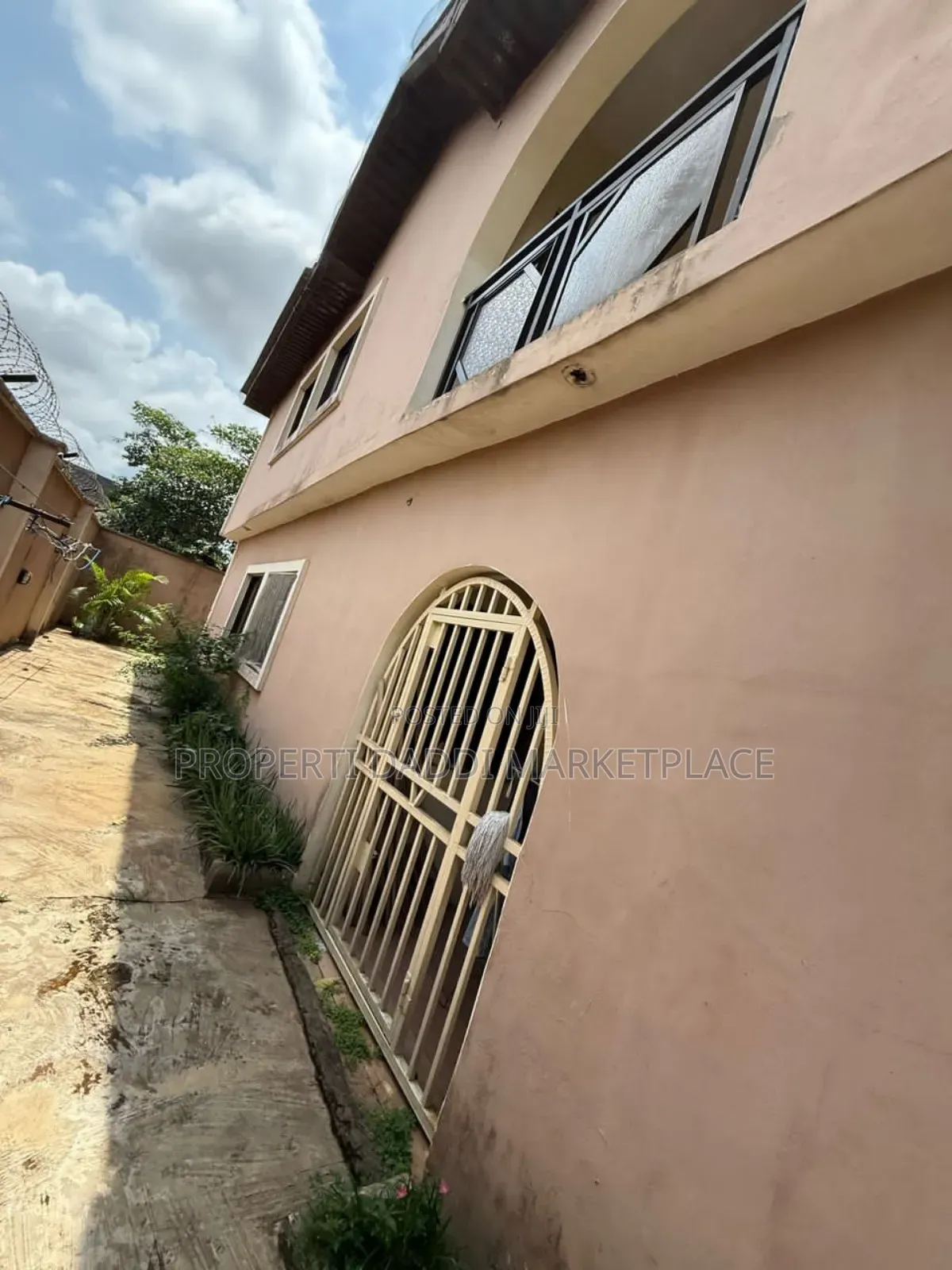 3bdrm Block of Flats in Off Alaja Road, Ayobo for sale in Ayobo