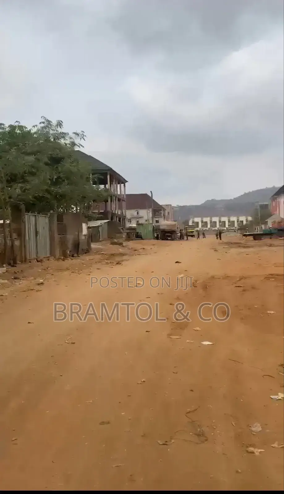 Buildable, Fenced 1000 SQM Residential Land in Wuse 2