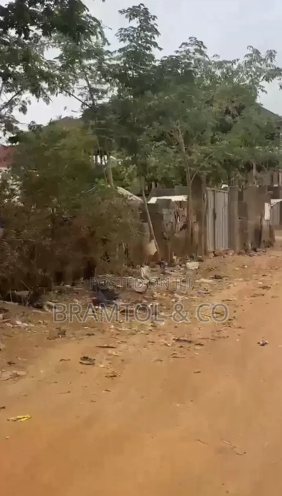 Buildable, Fenced 1000 SQM Residential Land in Wuse 2