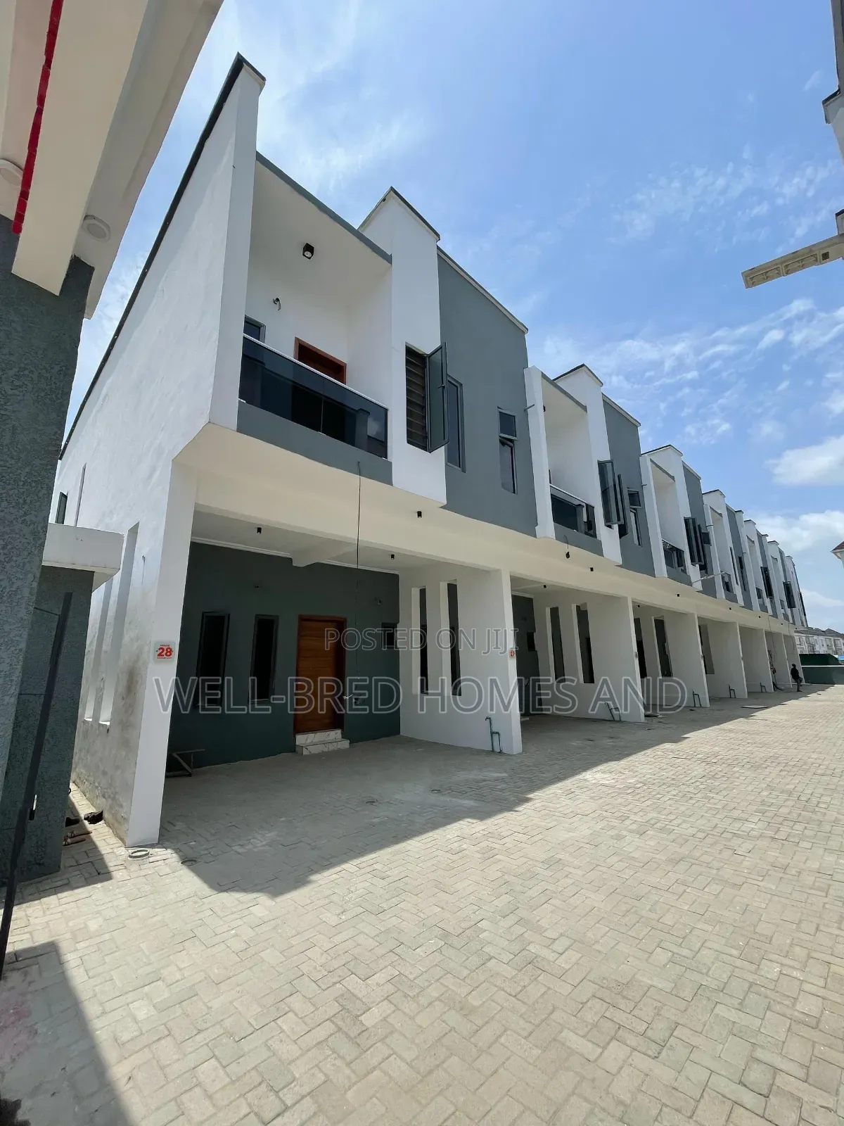 4bdrm Duplex in Ikota Lekki Lagos for sale in Lekki