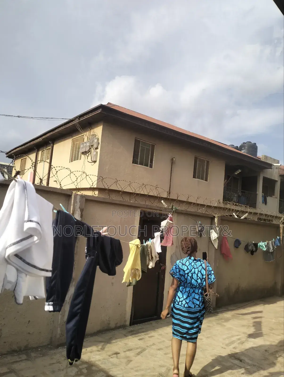 3bdrm Block of Flats in Agric Road Egan for sale in Egan