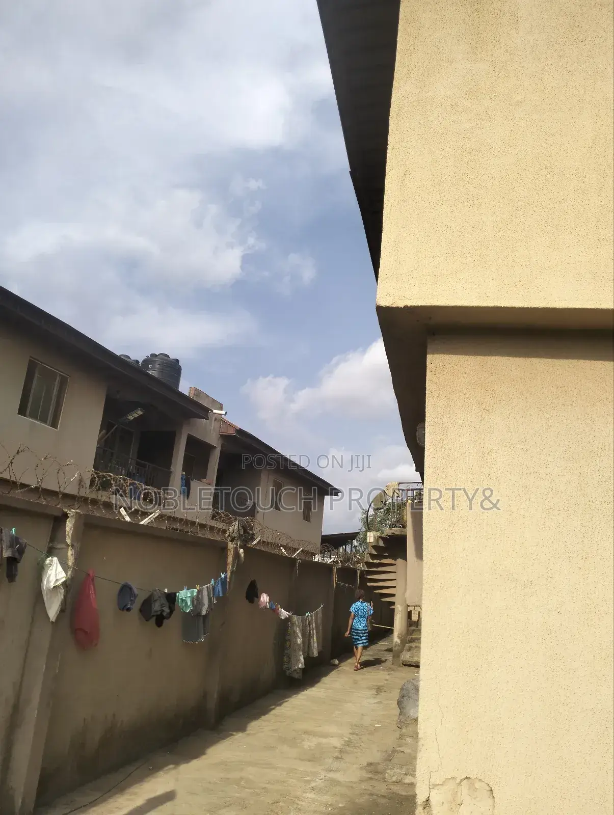 3bdrm Block of Flats in Agric Road Egan for sale in Egan