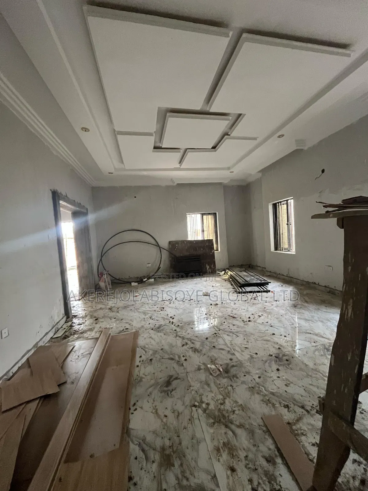 5bdrm Duplex in In An Estate for sale in Galadimawa