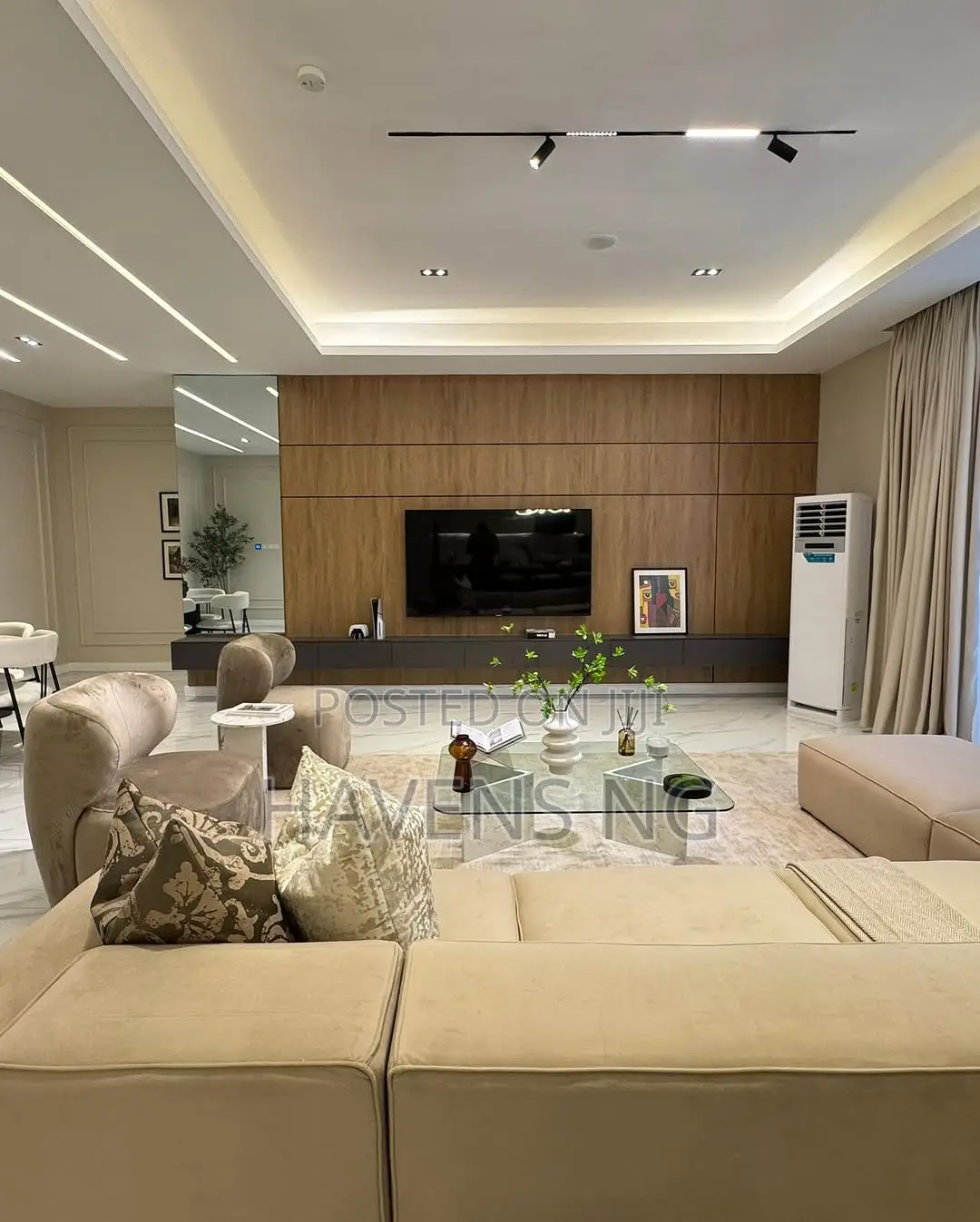 11th Hour Unit: Luxury 2-Bedroom in Lekki Right in Lekki Phase 1