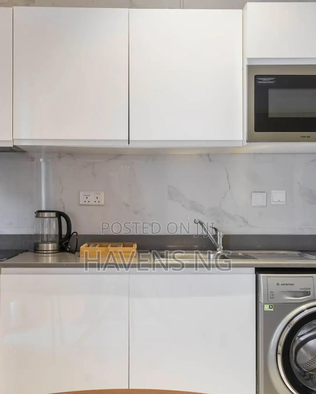 Cozy 1 Bedroom Apartment With Top Notch Amenities Available. in Lekki Phase 1