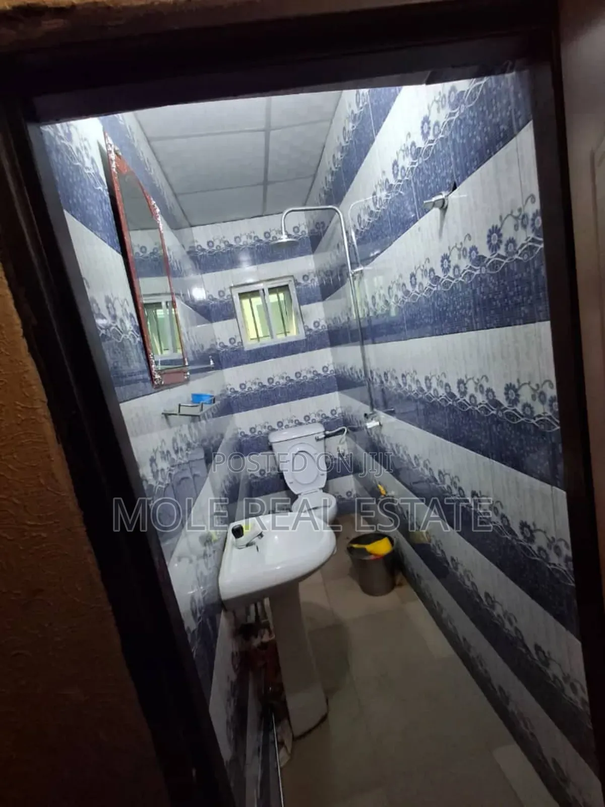 Luxery 3 Bed Gold Estate Ayobo All en Suit 4 Sale in Ayobo