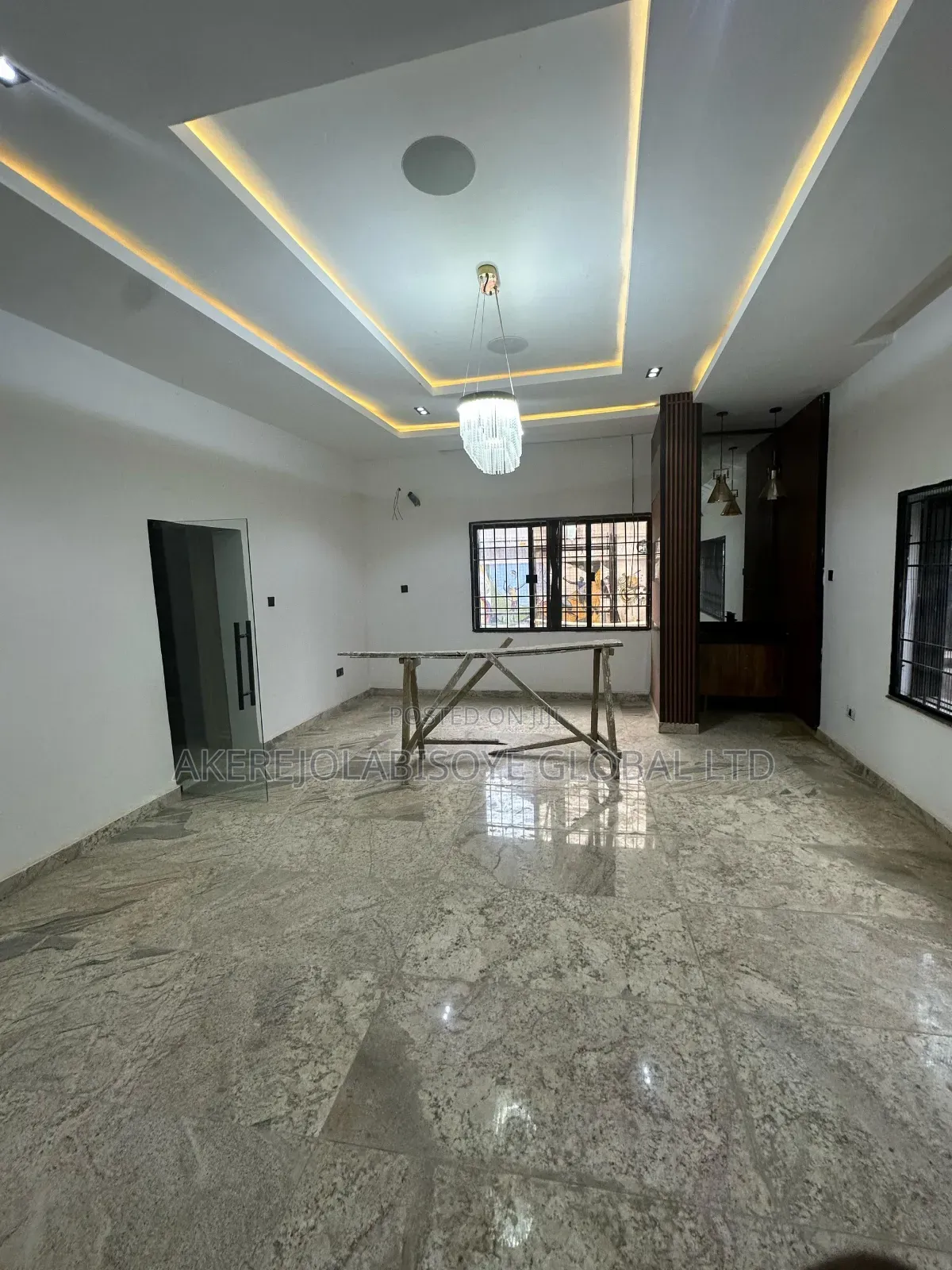 6bdrm Duplex in In An Estate Karsana for sale in Gwarinpa