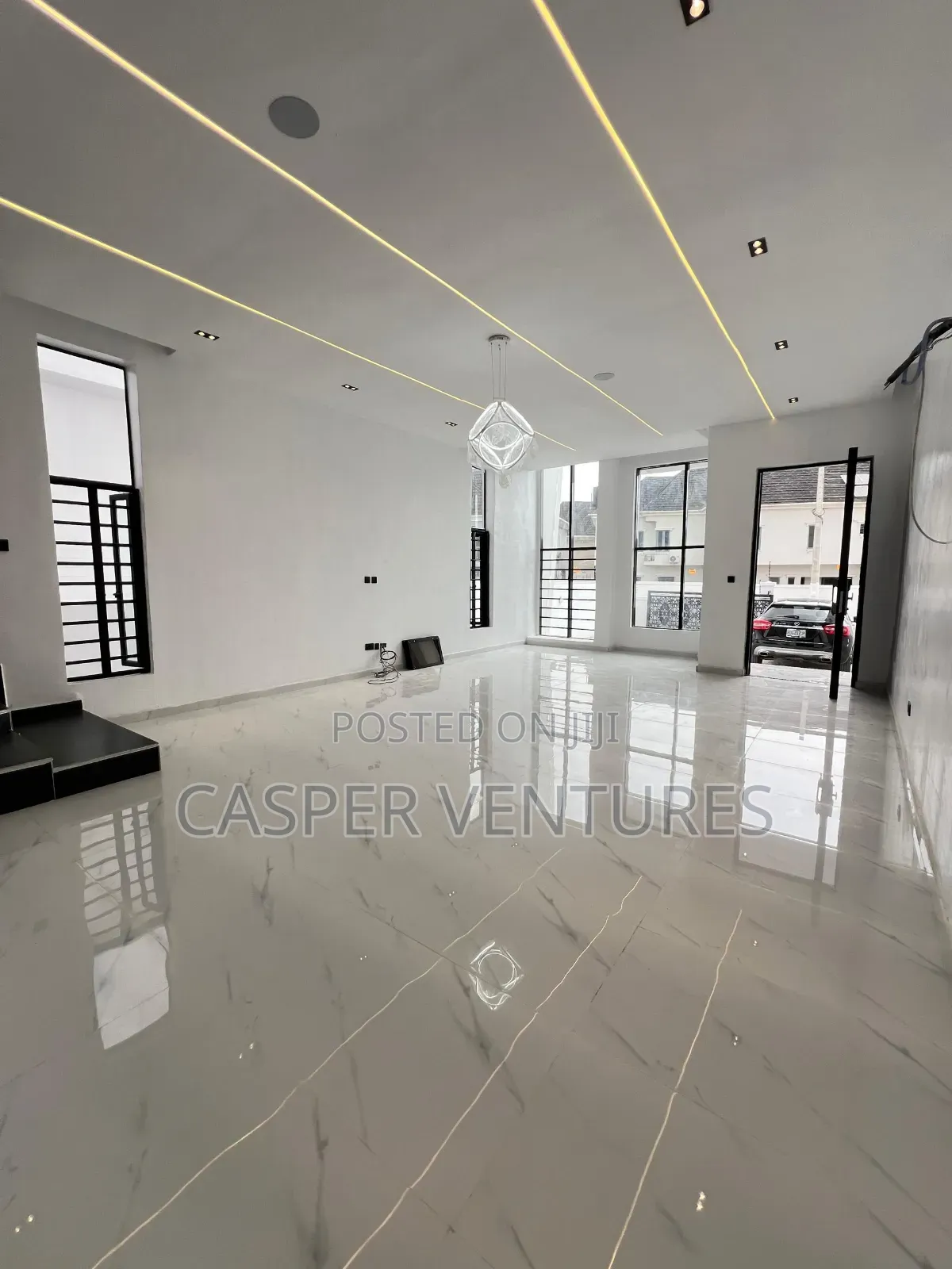 5bdrm Duplex in Tedoh, Sangotedo for sale in Sangotedo