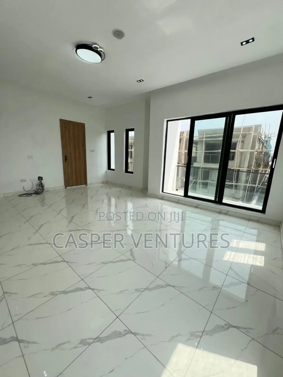 5bdrm Duplex in Tedoh, Sangotedo for sale in Sangotedo