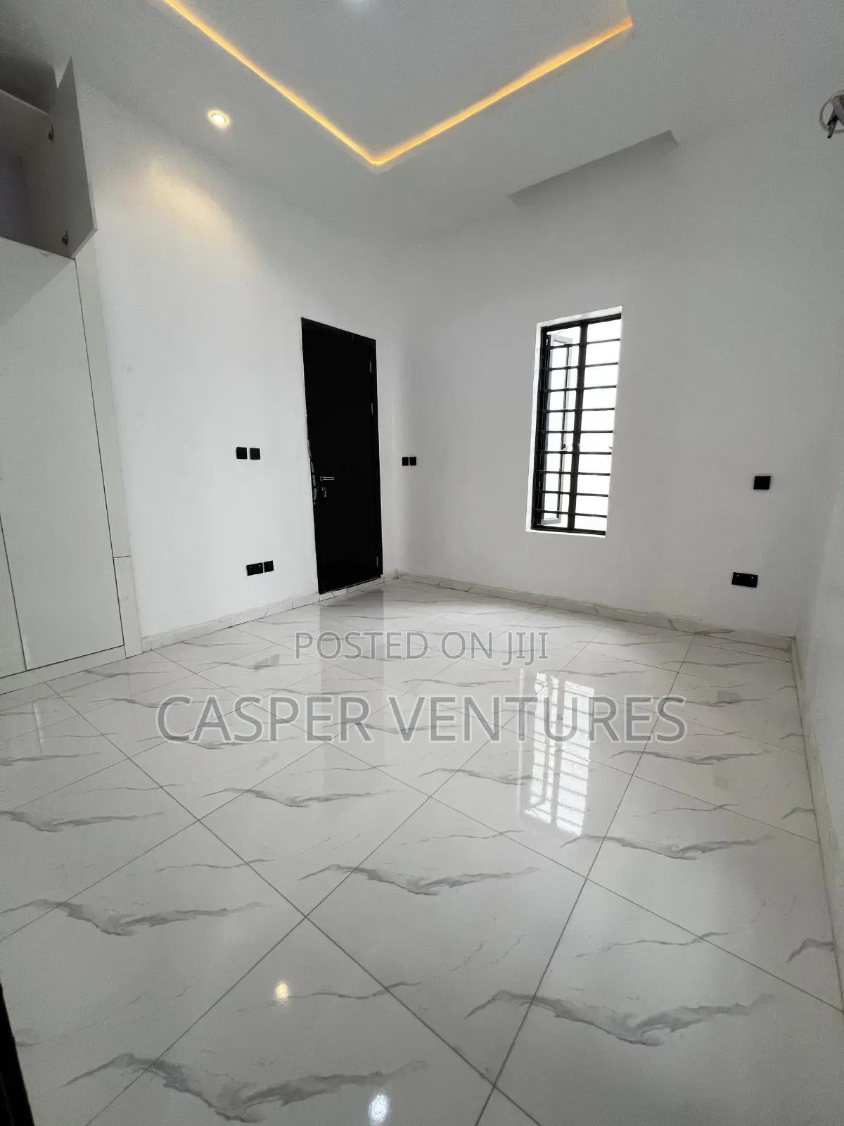 5bdrm Duplex in Tedoh, Sangotedo for sale in Sangotedo