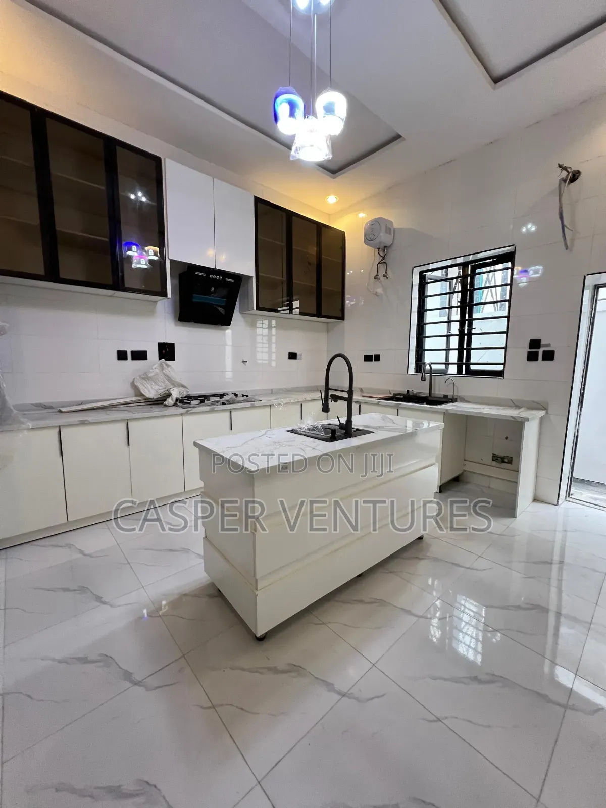 5bdrm Duplex in Tedoh, Sangotedo for sale in Sangotedo