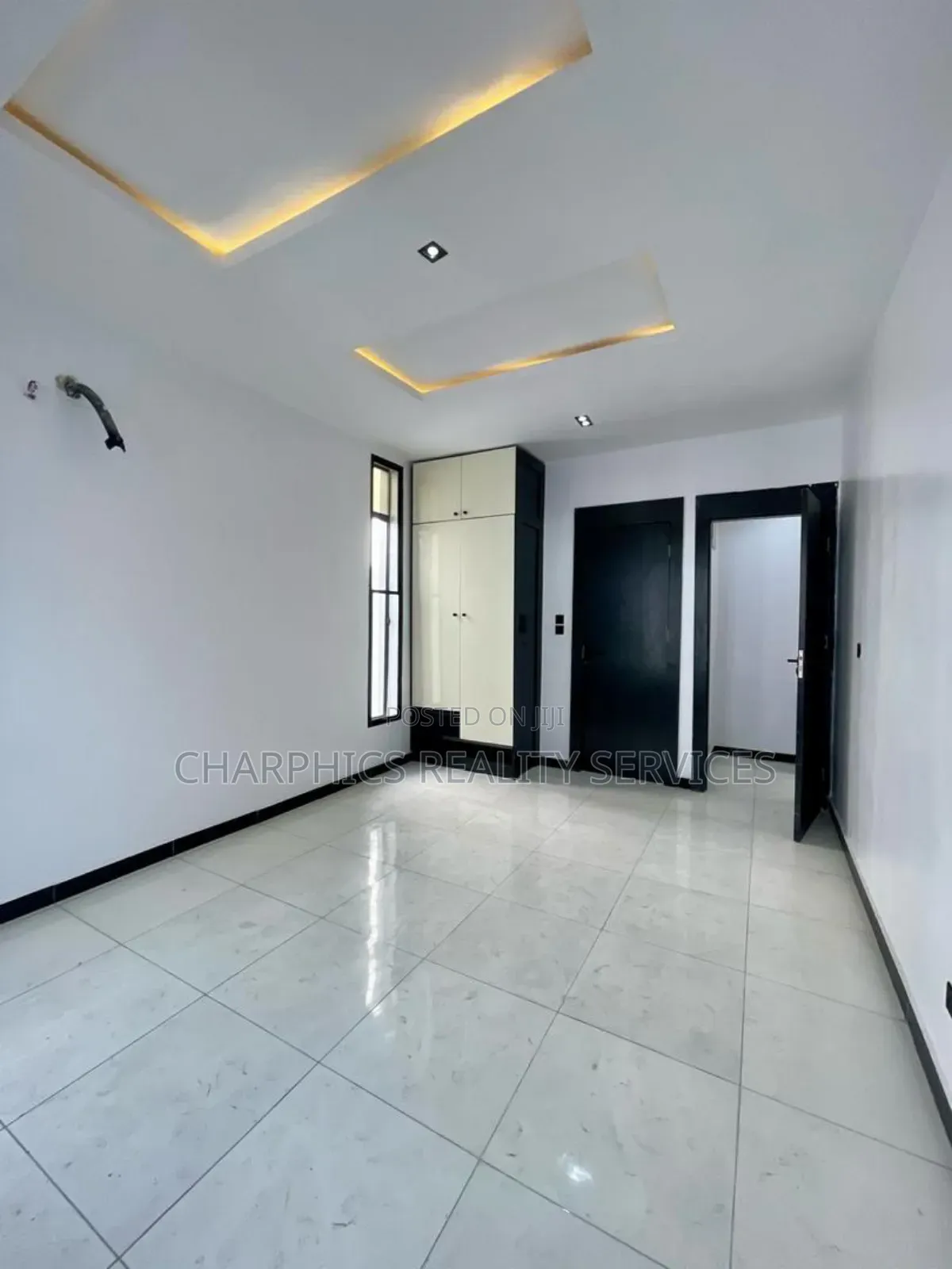 4bdrm Duplex in Ikate for sale in Ikate