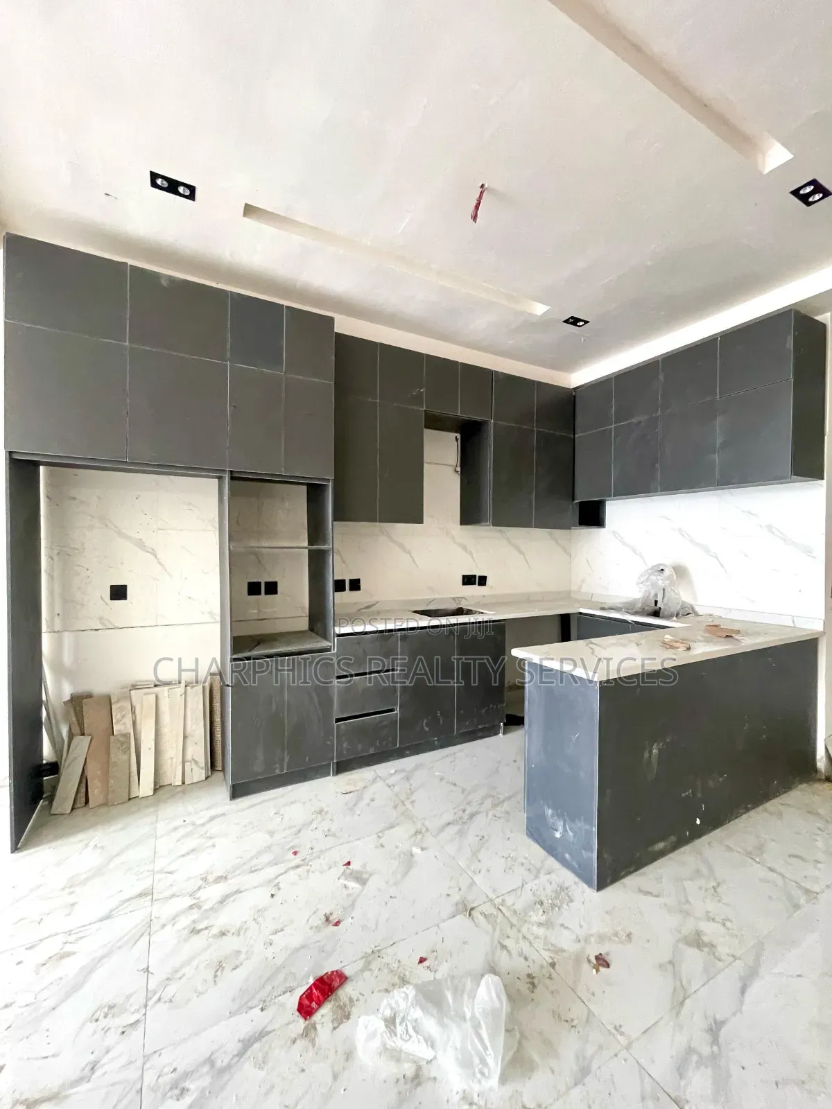 2bdrm Apartment in Ikate for sale in Ikate