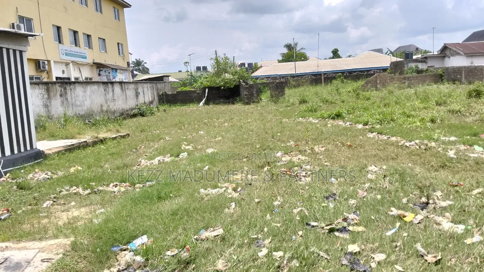 For Sale: 2 Plots on Eastwest Major Rd by MTN at Alakahia,Ph in Port-Harcourt