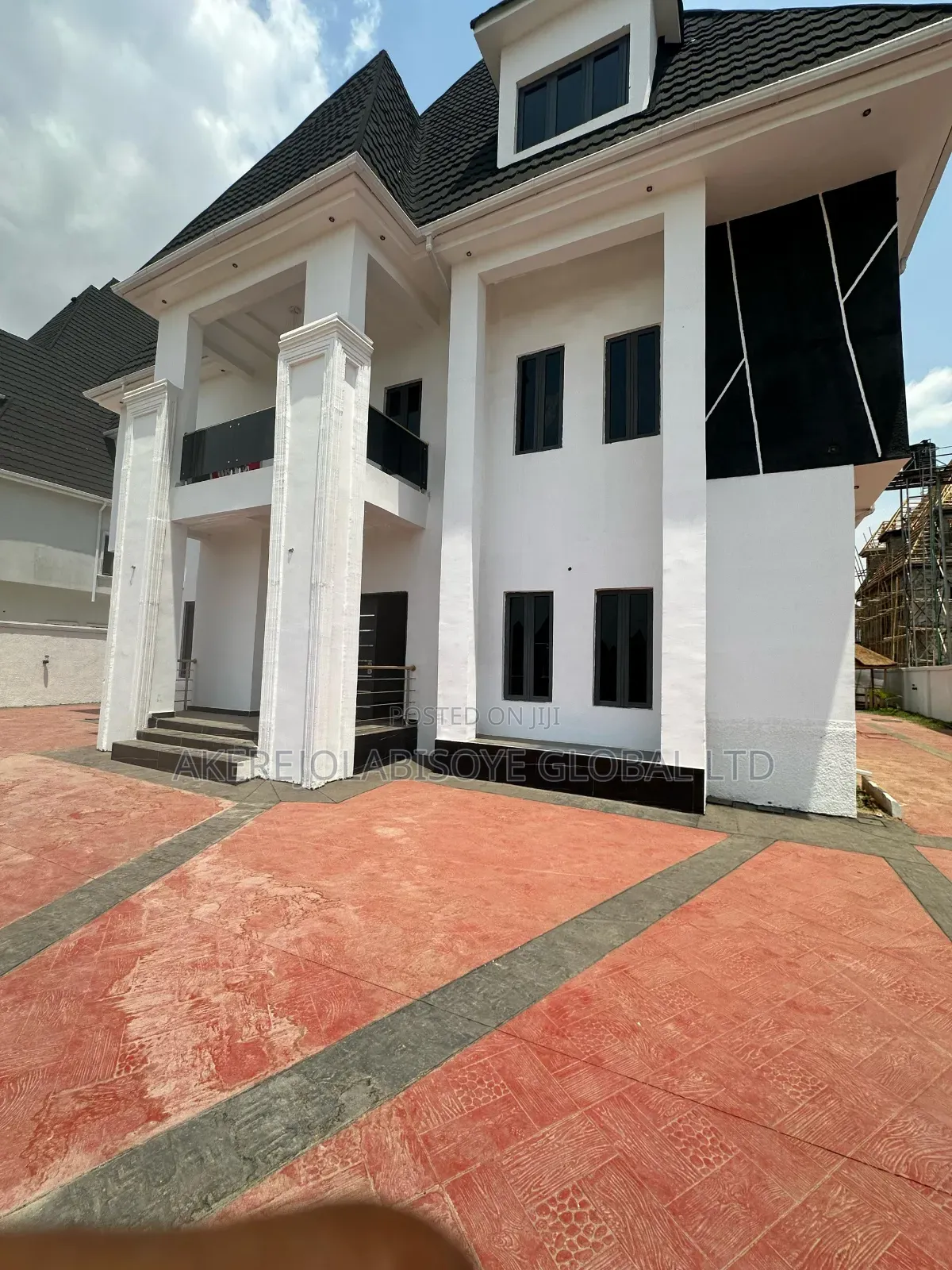 6bdrm Duplex in In An Estate Karsana for sale in Gwarinpa