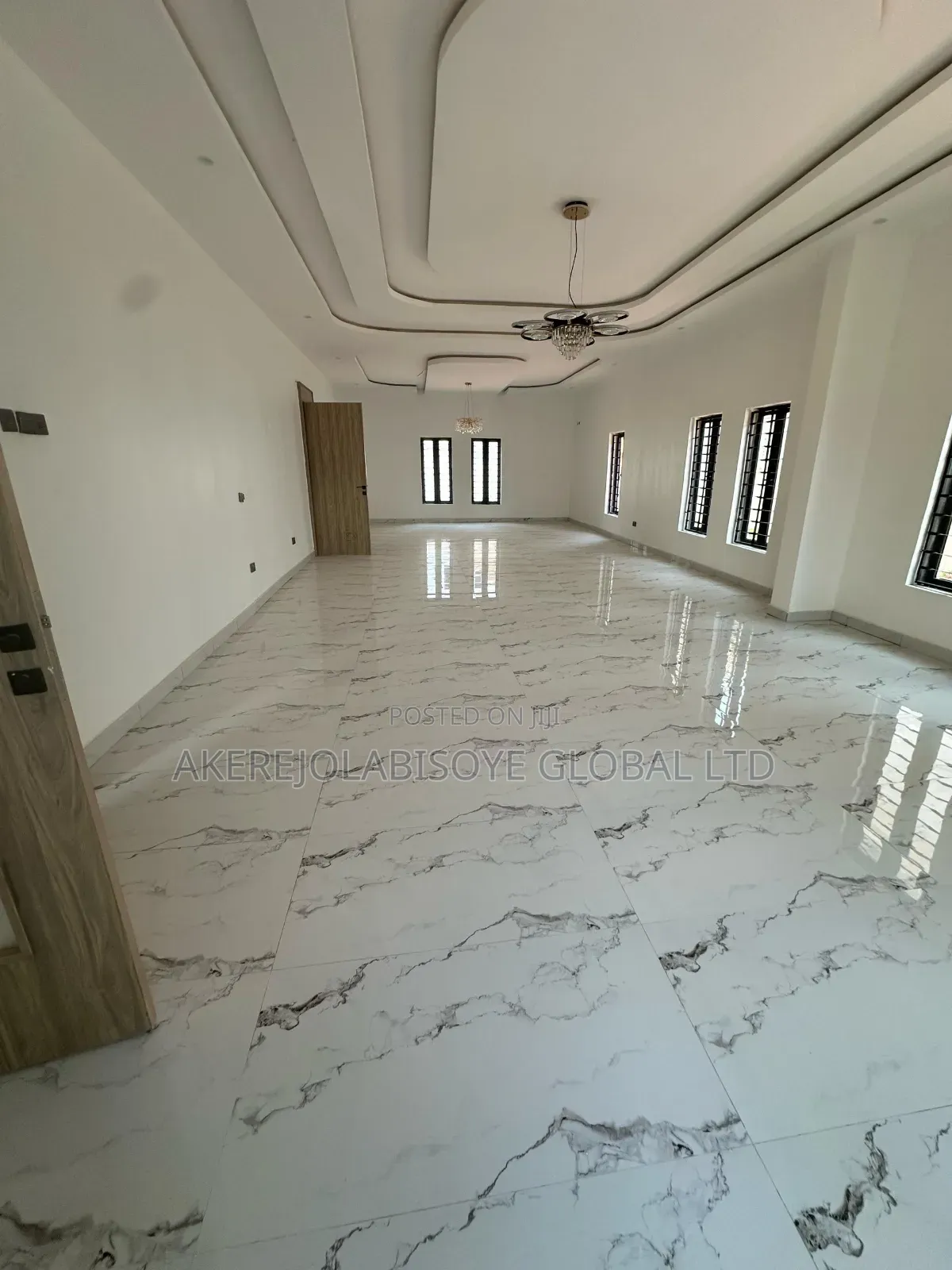 6bdrm Duplex in In An Estate Karsana for sale in Gwarinpa
