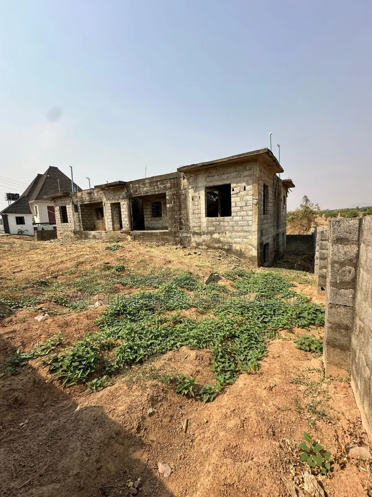 2bdrm Block of Flats in Nnpc Estate Lifecamp for sale in Life Camp