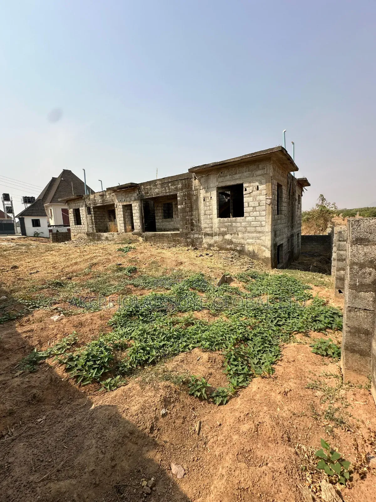 2bdrm Block of Flats in Nnpc Estate Lifecamp for sale in Life Camp