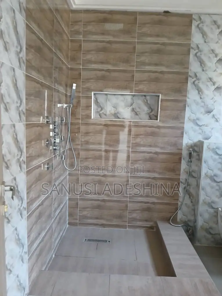 7bdrm Duplex in Katampe Extension,At for sale in Katampe Extension