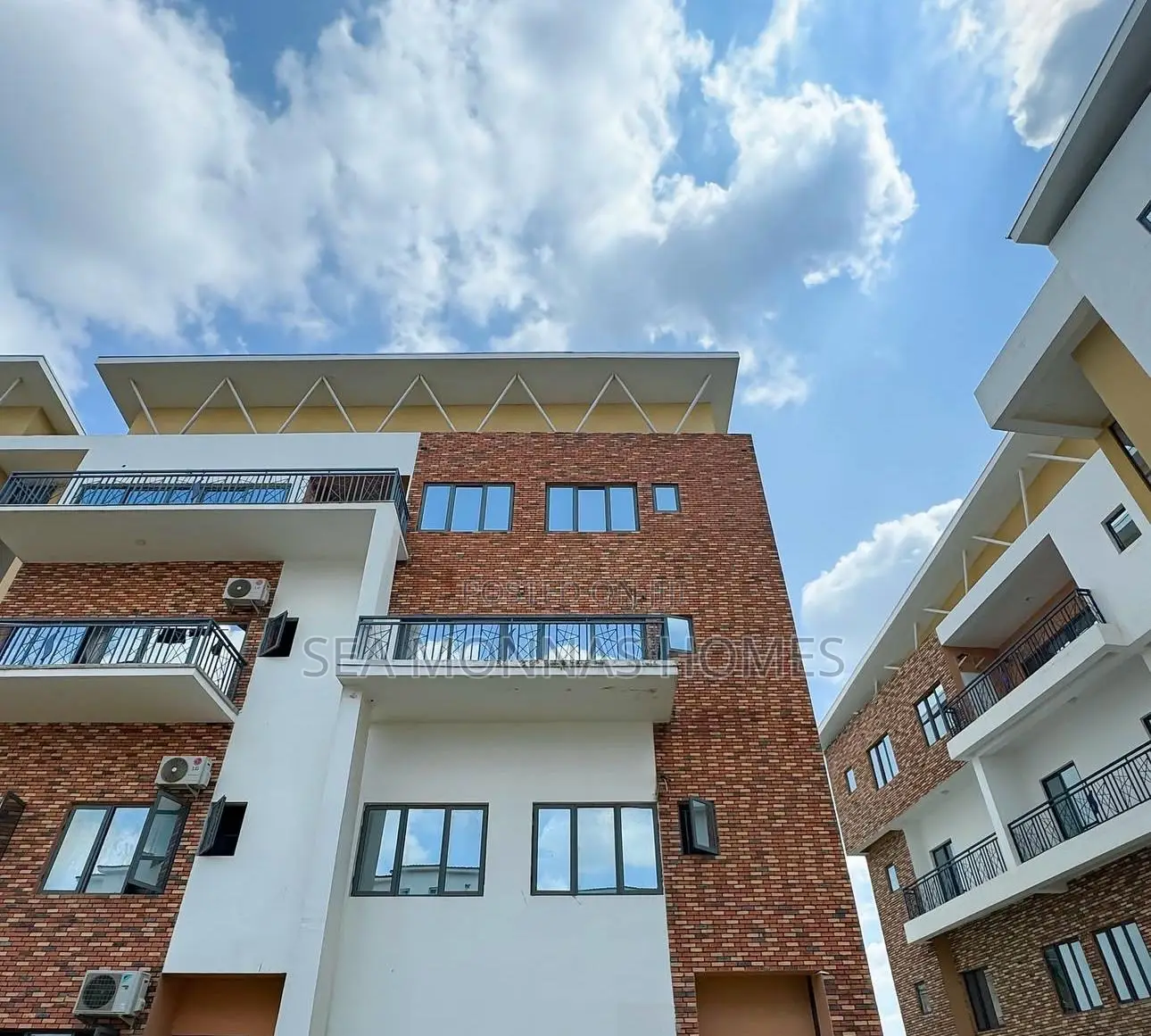 4bdrm Duplex in Gaduwa for sale in Gaduwa