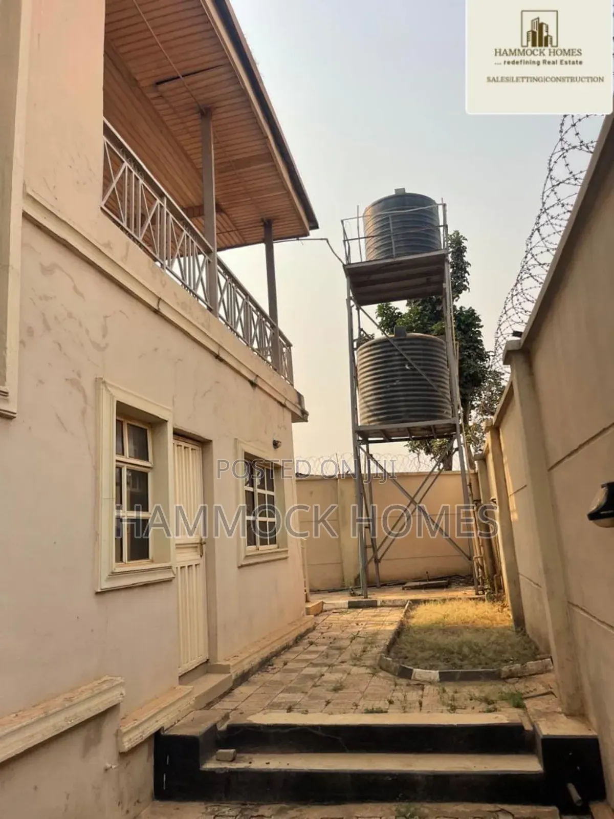 5bdrm Duplex in Akobo for sale in Akobo
