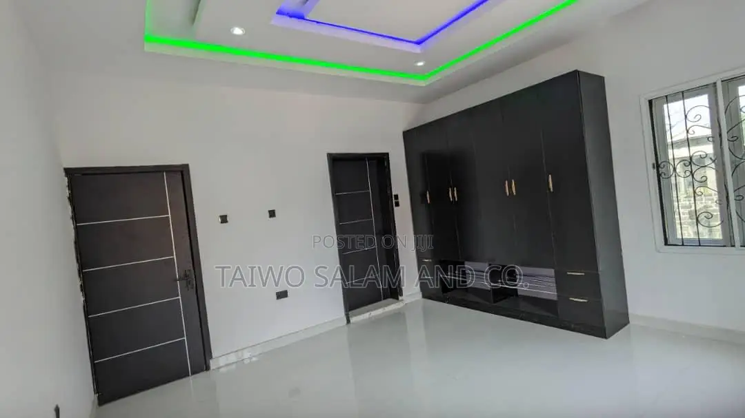 4bdrm Duplex in Bodija for sale in Bodija