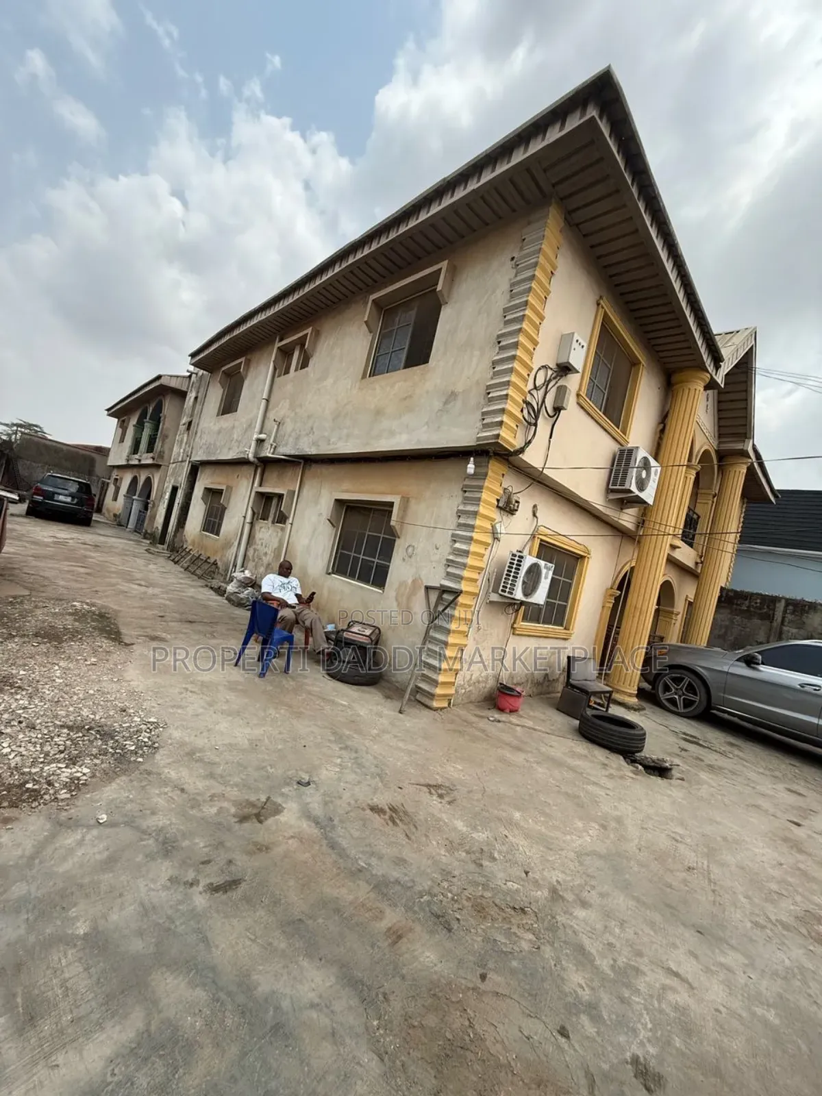 Commercial Building for Sale:- Flats and Shops Facing the Rd in Ipaja Road