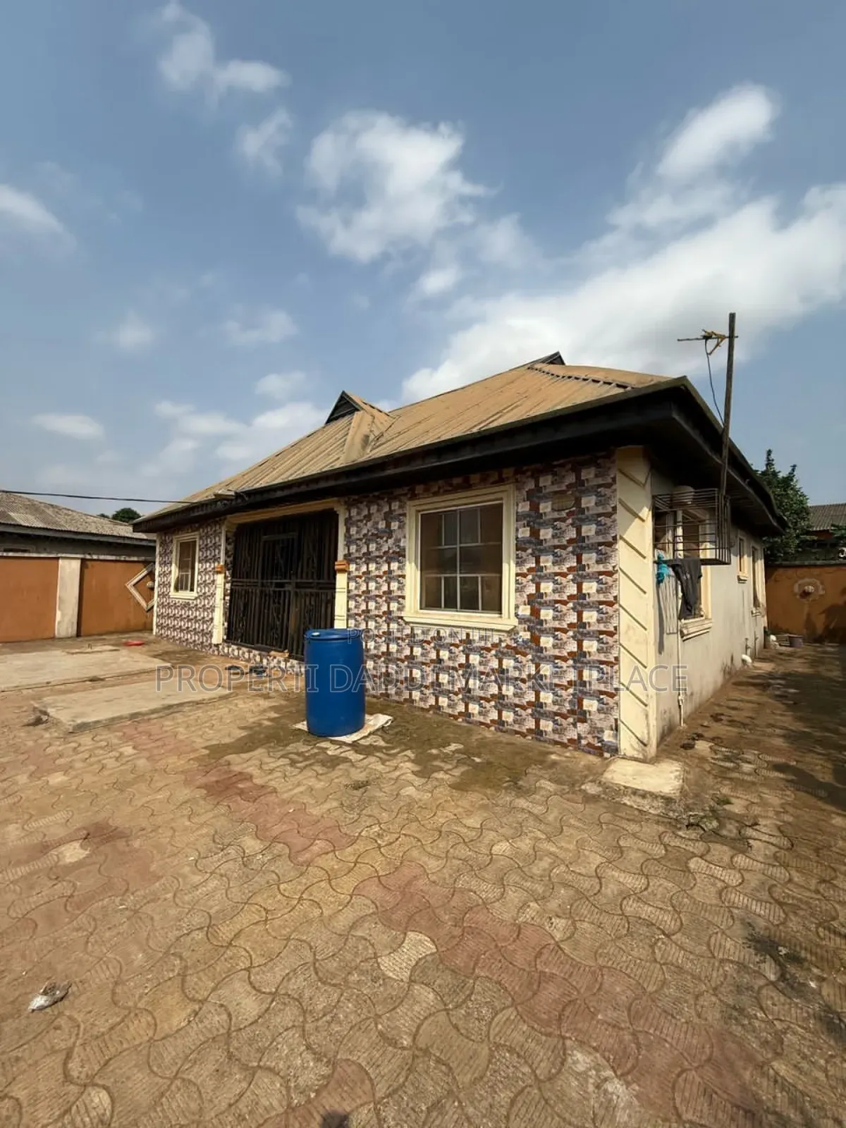 3bdrm Bungalow in Ayobo for sale in Ayobo
