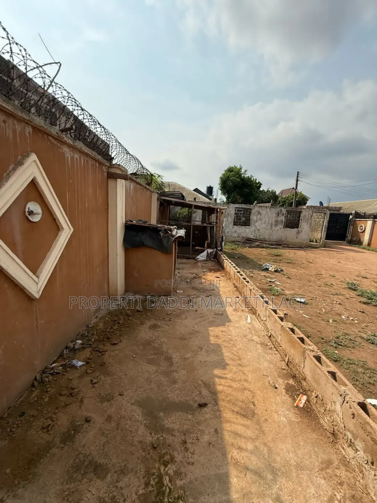 3bdrm Bungalow in Ayobo for sale in Ayobo