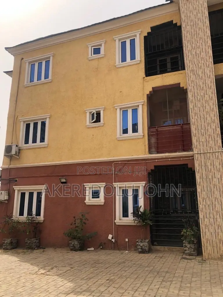 2bdrm Block of Flats in Kubwa for sale in Kubwa