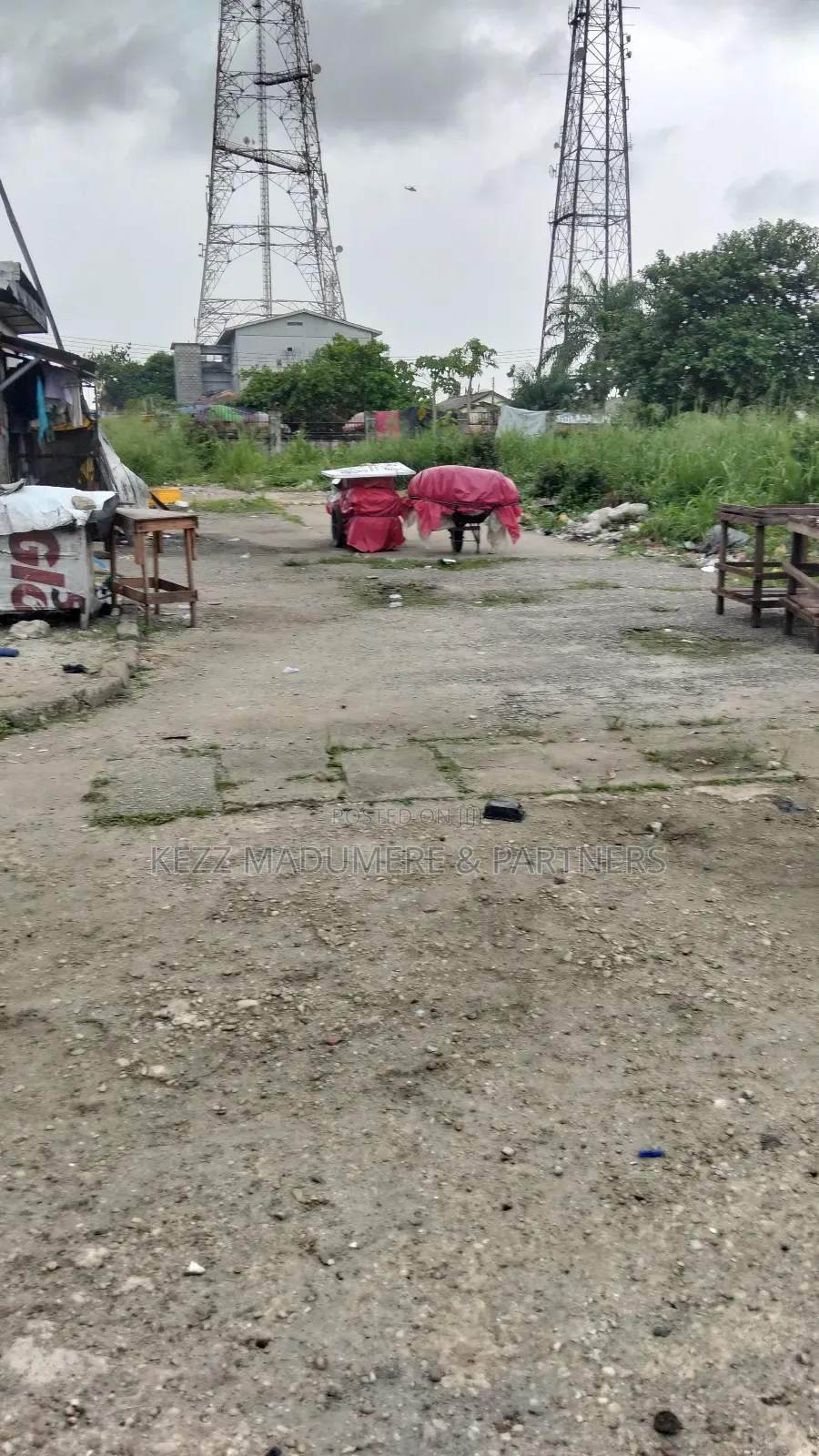 For Sale : 10 Plots at Garrison Junction , Aba Road , Ph in Port-Harcourt