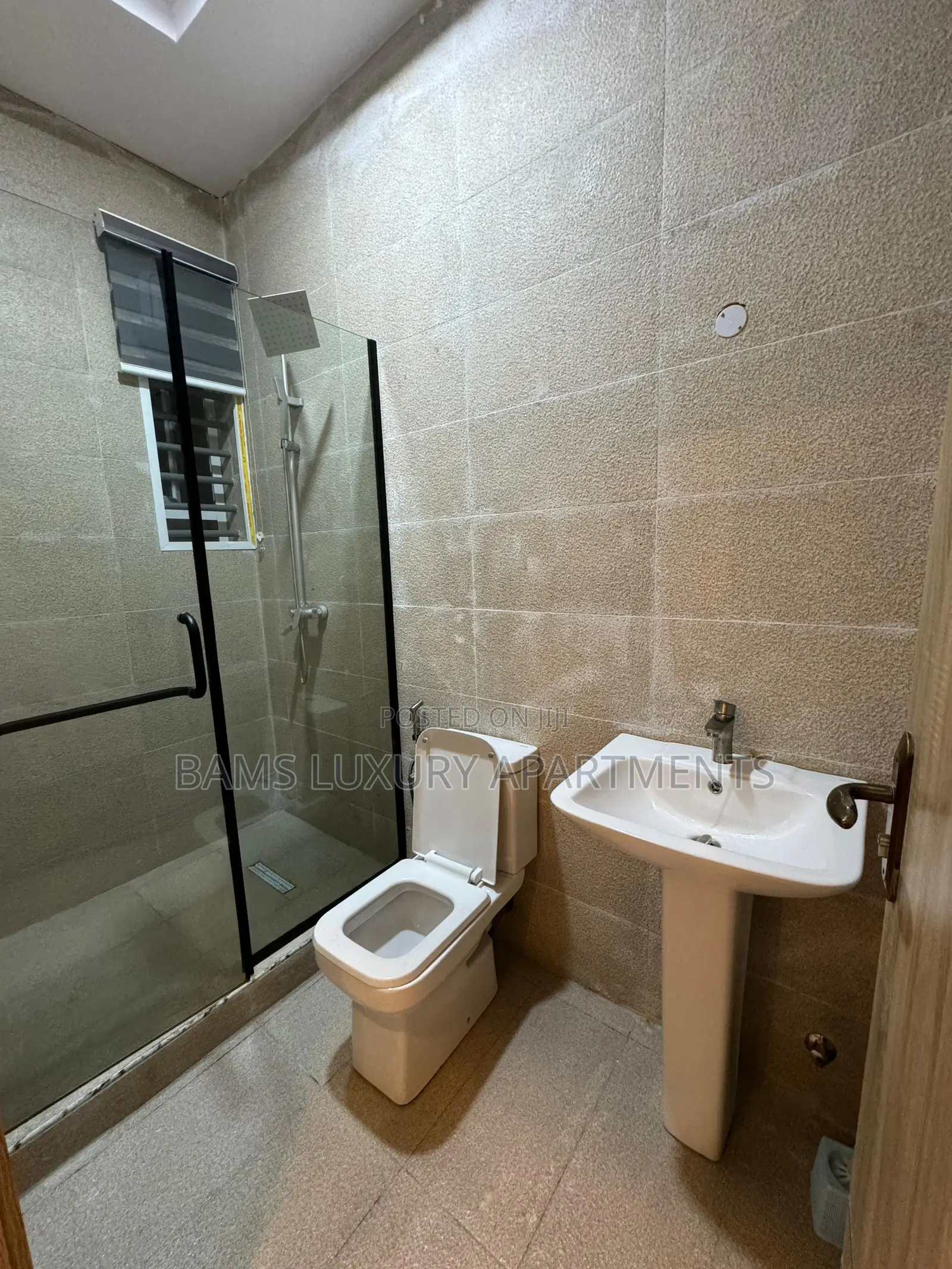 Beautiful 2 Bedroom Apartment With a Private Cinema and Ps5 in Lekki Phase 1