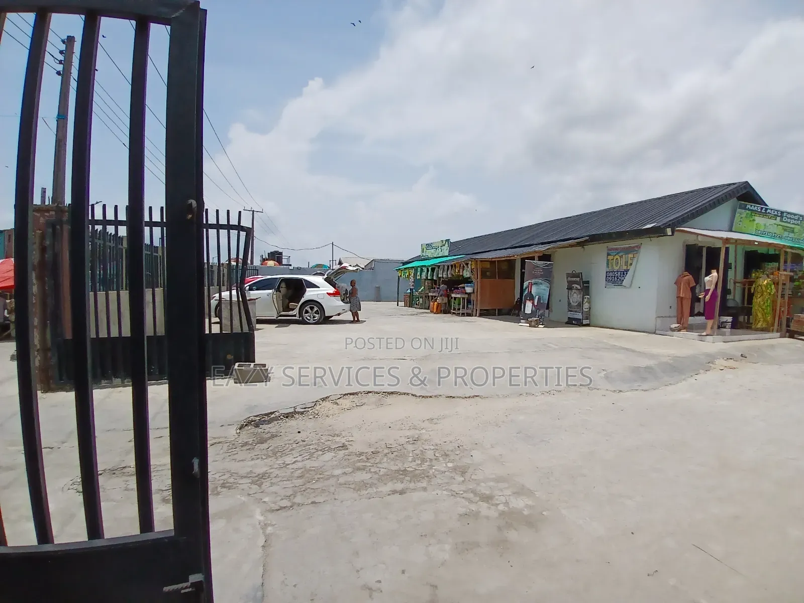 Shops and Office Spaces in a Complex at Ado Road, Ajah in Ado / Ajah