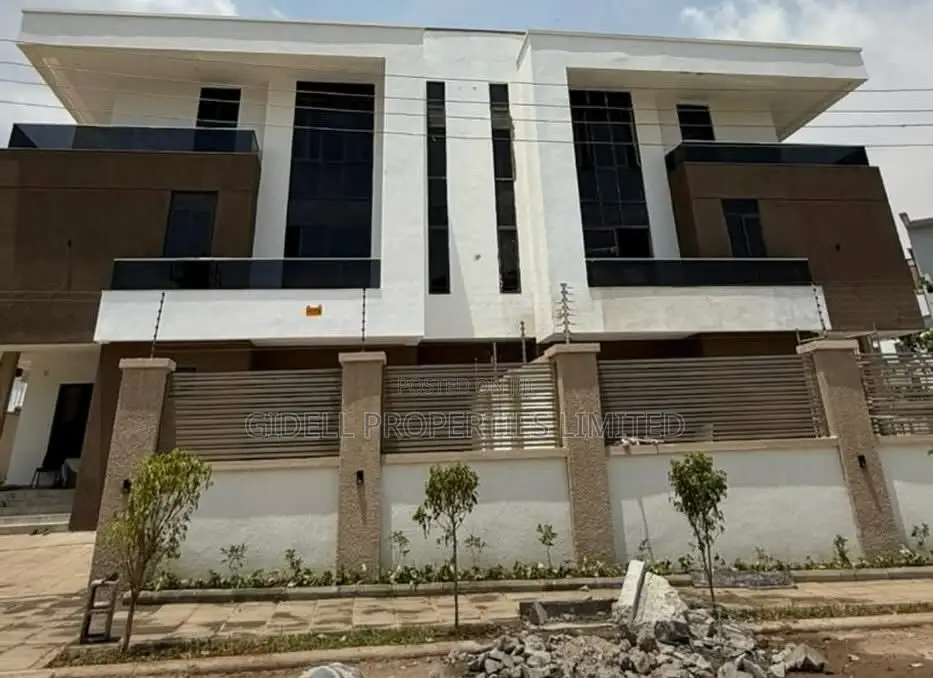 6bdrm Duplex in Jahi for sale in Jahi