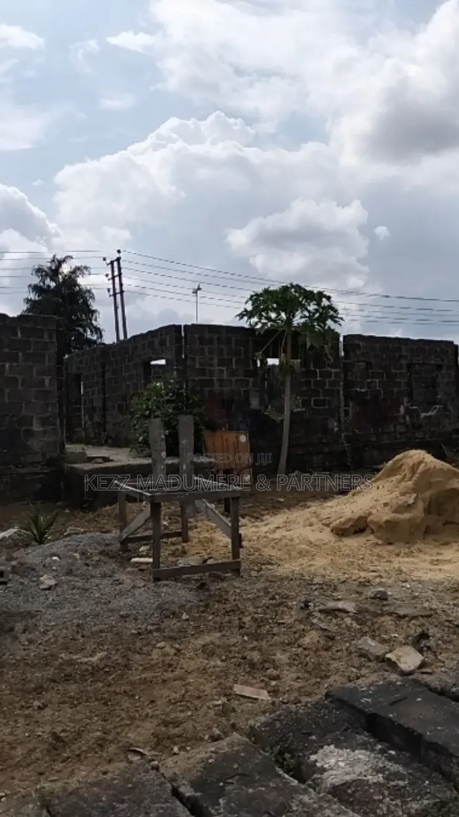 For Sale:600 SQMTS With Demolishable Structure at Nafbase Ph in Port-Harcourt