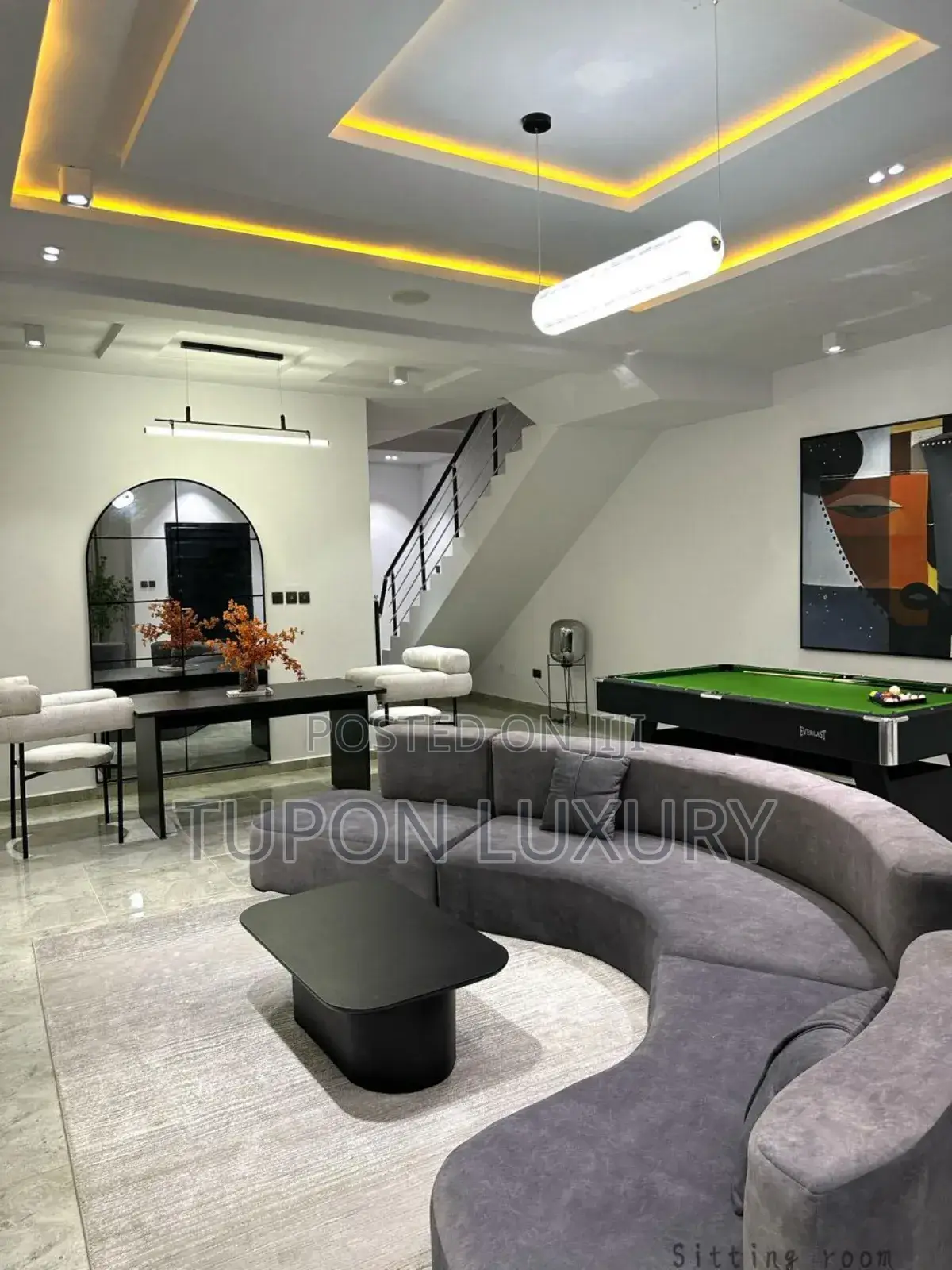 Luxury 4bed With Ps5, Snooker, Pool and Bath Tub in Lekki
