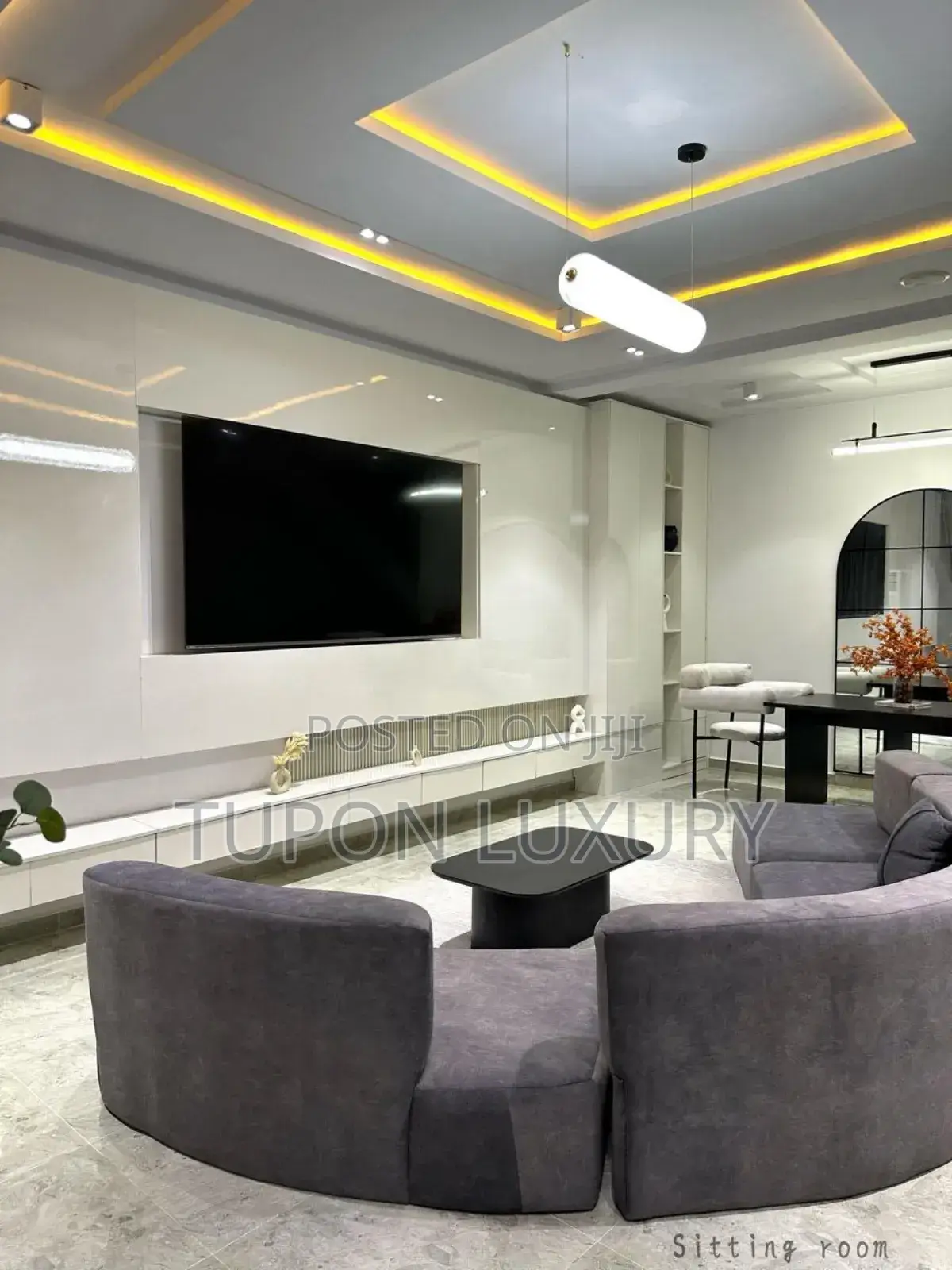 Luxury 4bed With Ps5, Snooker, Pool and Bath Tub in Lekki