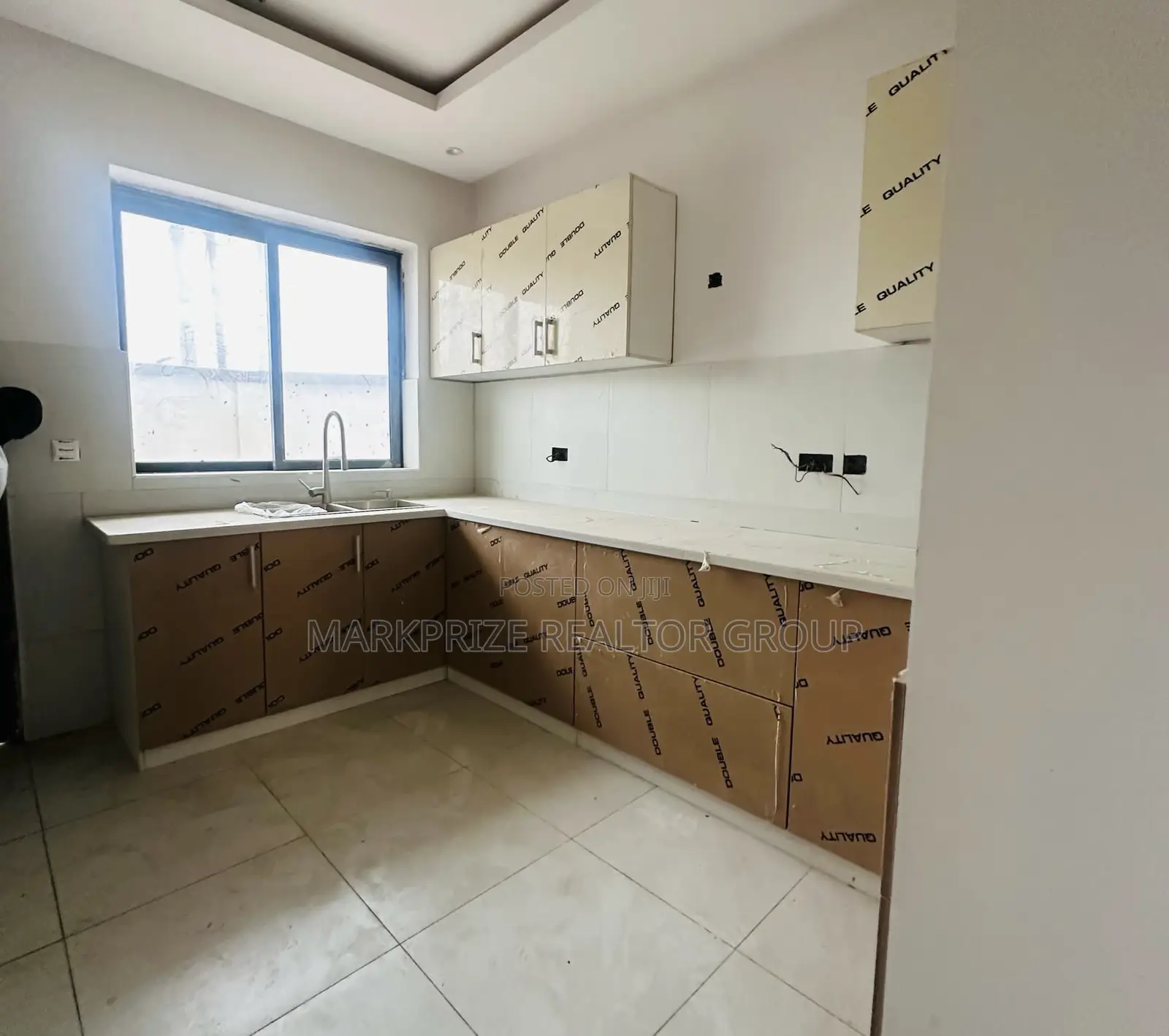 4bdrm Duplex in Opebi Ikeja Lagos for sale in Ikeja