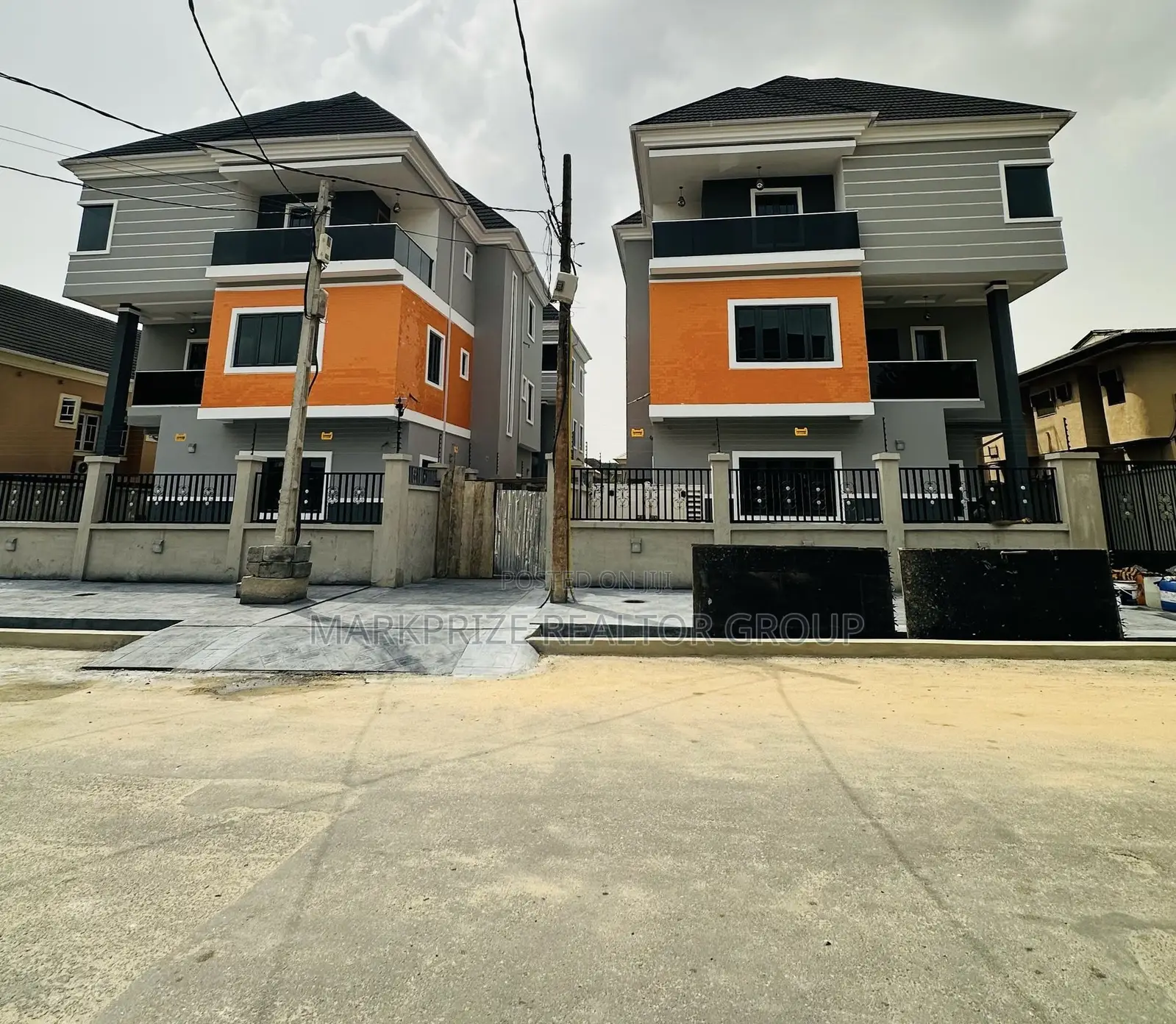 5bdrm Duplex in Magodo Gra Phase 2 for sale in Magodo