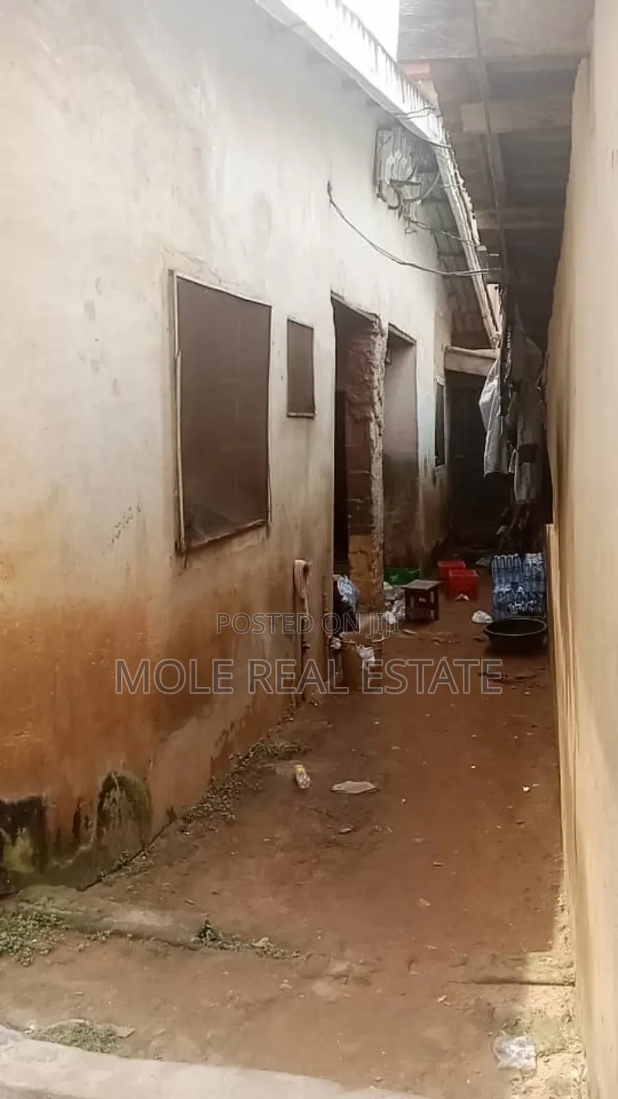 Commercial Full Plot Roi Near Ikotun Market With Flats in Ikotun/Igando